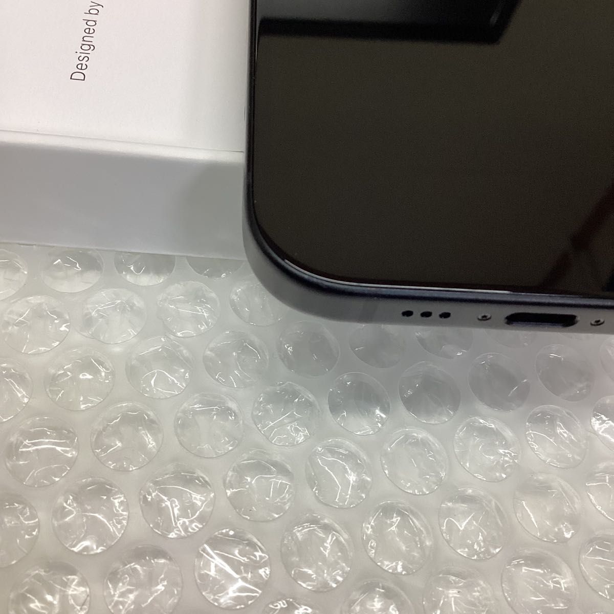 ほぼ新品 充電27回 iPhone 15 128GB ブラック 日本版 フルセット ほぼ新品 充電27回 iPhone 15 128GB ブラック 日本版 フルセット