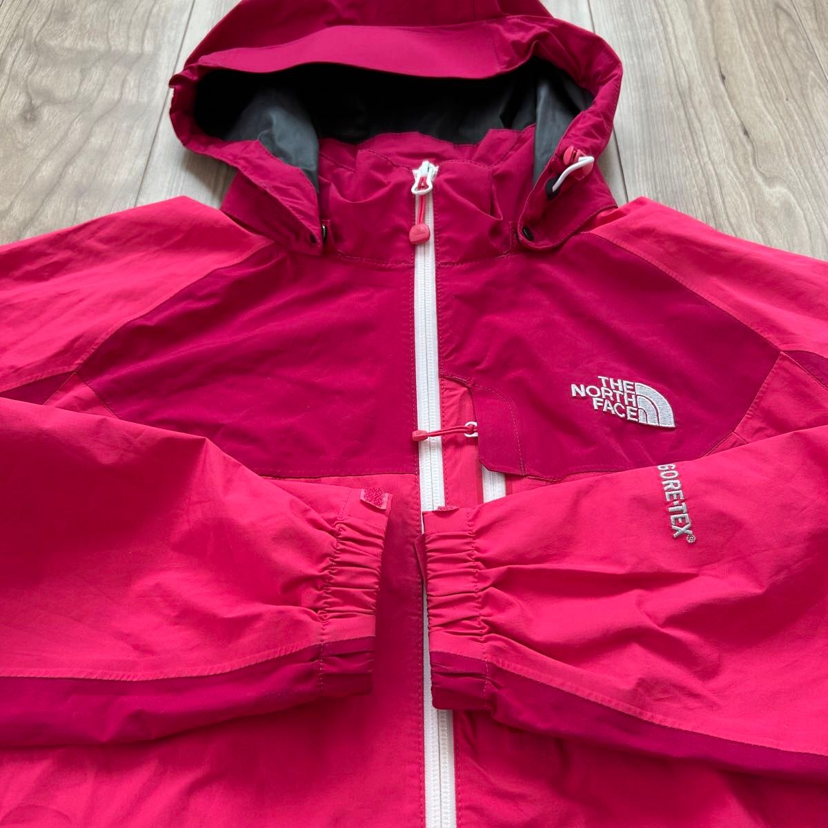 日本未入荷 ノースフェイス レディース マウンテンパーカー 日本未入荷 ノースフェイス レディース マウンテンパーカー