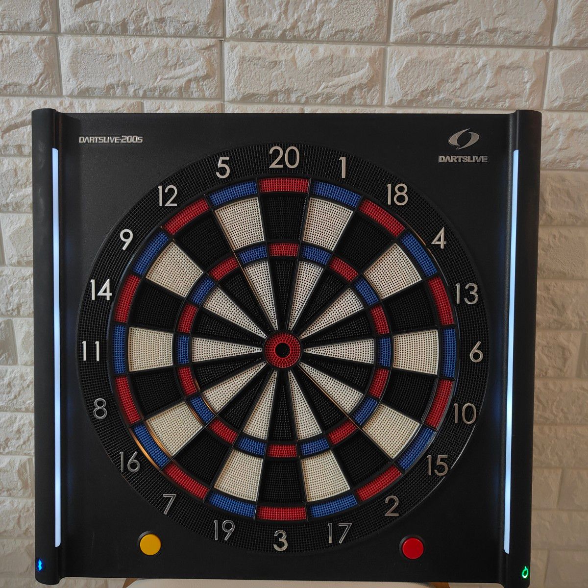 DARTSLIVE 200S ホームダーツ ダーツライブ Bluetooth ダーツ DARTSLIVE 200S ホームダーツ ダーツライブ Bluetooth ダーツ