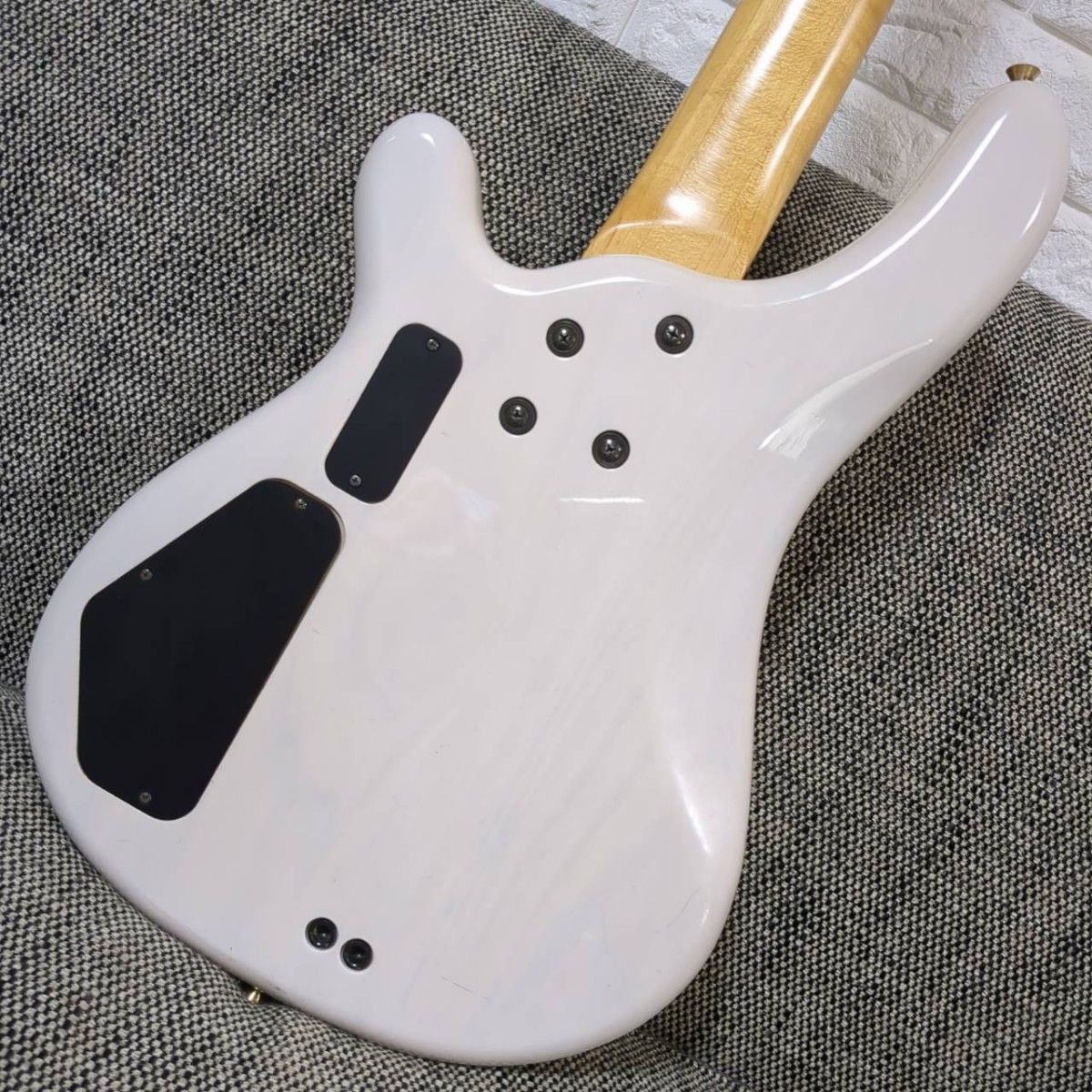 フェルナンデス FRB-100 5弦ベース ホワイト　中古 フェルナンデス FRB-100 5弦ベース シースルーホワイト エレキ