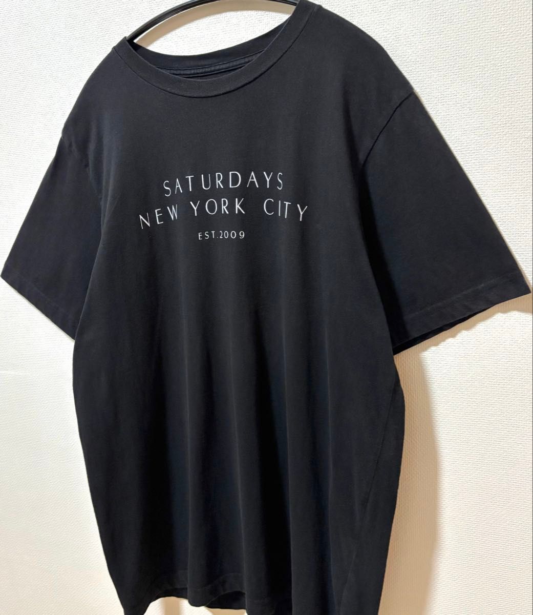 SATURDAYS NYC サタデーズ ニューヨーク フロントブランドロゴ T SATURDAYS NYC サタデーズ ニューヨーク フロントブランドロゴ T