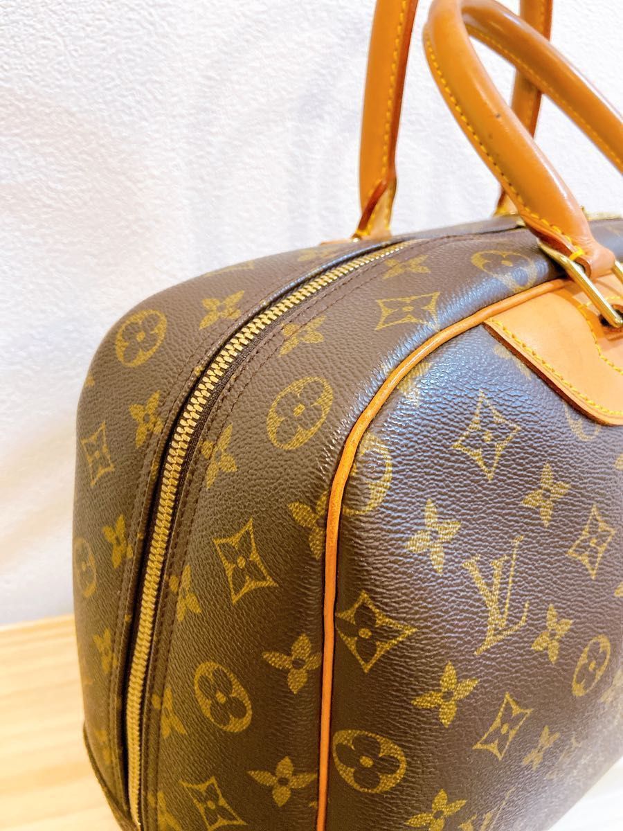 Louis Vuitton ルイヴィトン ドーヴィル ボーリング・ヴァニティ Louis Vuitton ルイヴィトン ドーヴィル ボーリング・ヴァニティ