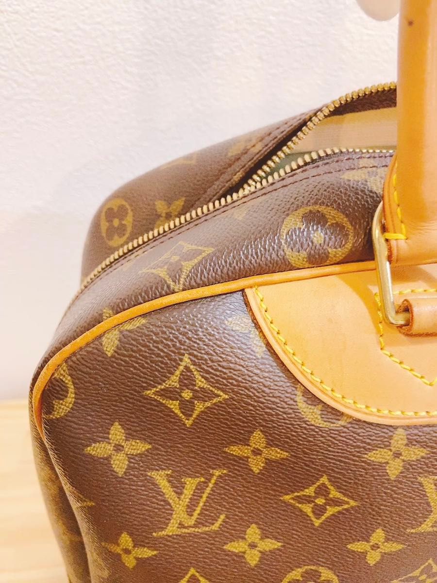 Louis Vuitton ルイヴィトン ドーヴィル ボーリング・ヴァニティ Louis Vuitton ルイヴィトン ドーヴィル ボーリング・ヴァニティ