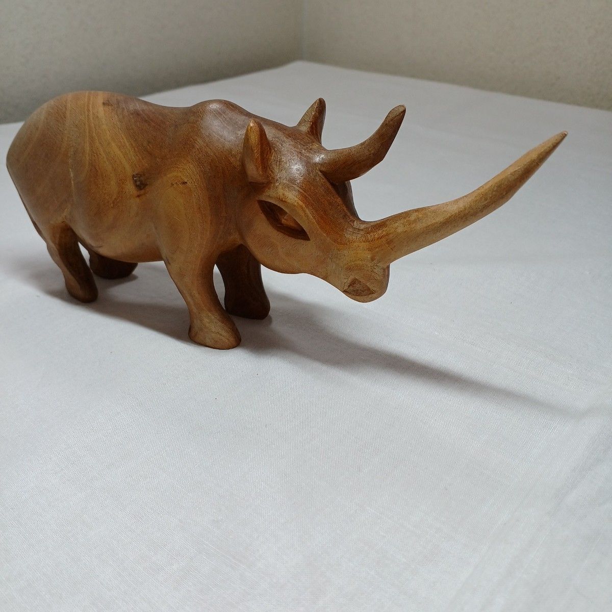 サイ アフリカ 木彫り 置物 オブジェ ヴィンテージ ハンドメイド サイ アフリカ 木彫り 置物 オブジェ ヴィンテージ ハンドメイド