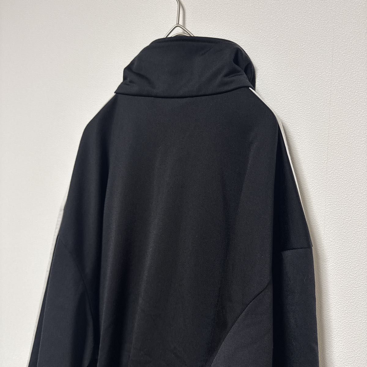 adidas アディダス トラックジャケット ジャージ ブラック adidas アディダス トラックジャケット ジャージ ブラック