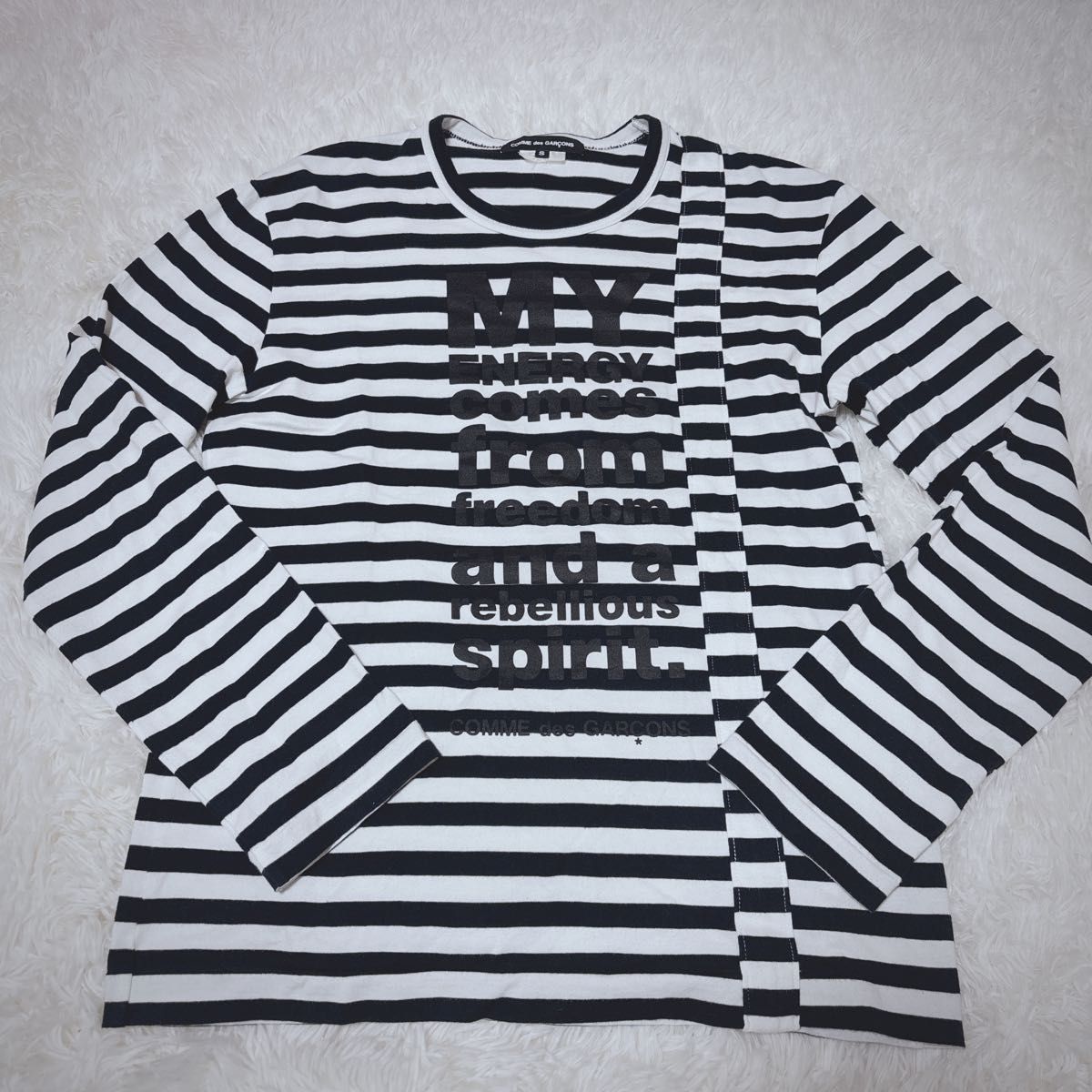 COMME des GARCONS ボーダー ロゴプリントTシャツ 長袖 ロンT COMME des GARCONS ボーダー ロゴプリントTシャツ 長袖 ロンT