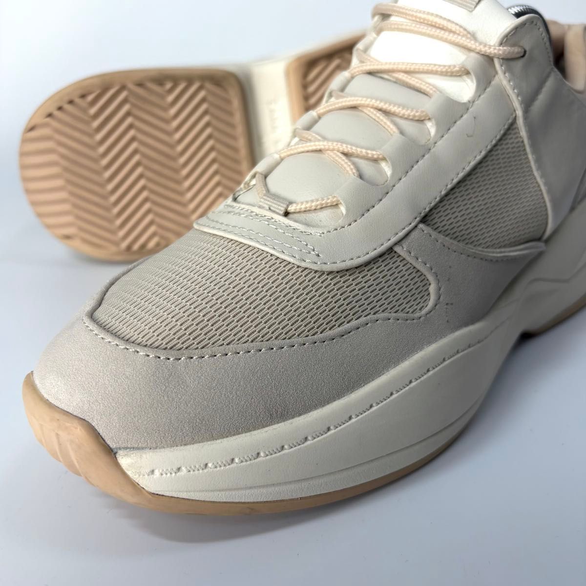 新品 ZARA PUレザースニーカー 26 0cm 40 BEIGE レディース ザラ 新品 ZARA PUレザースニーカー 26 0cm 40 BEIGE レディース ザラ