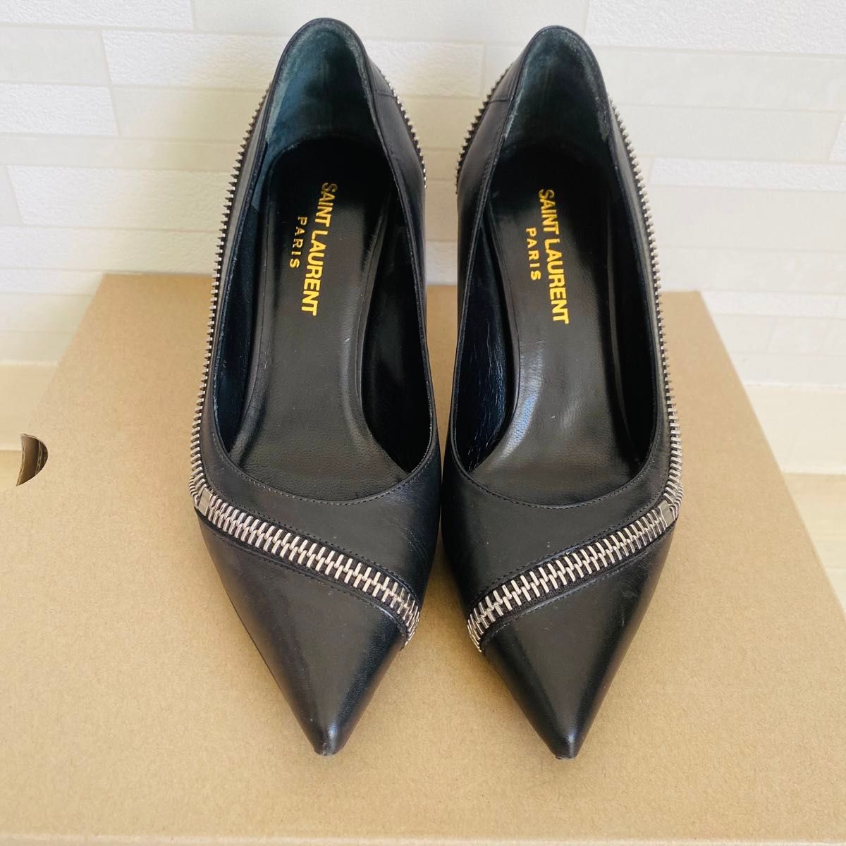 サンローラン SAINT LAURENT ハイヒール 黒 ピンヒール デート サンローラン SAINT LAURENT ハイヒール 黒 ピンヒール デート