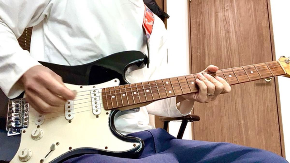 【試奏動画有り】ストラトキャスター エレキギター 黒 音粒揃いコードトーン良い Stratocaster