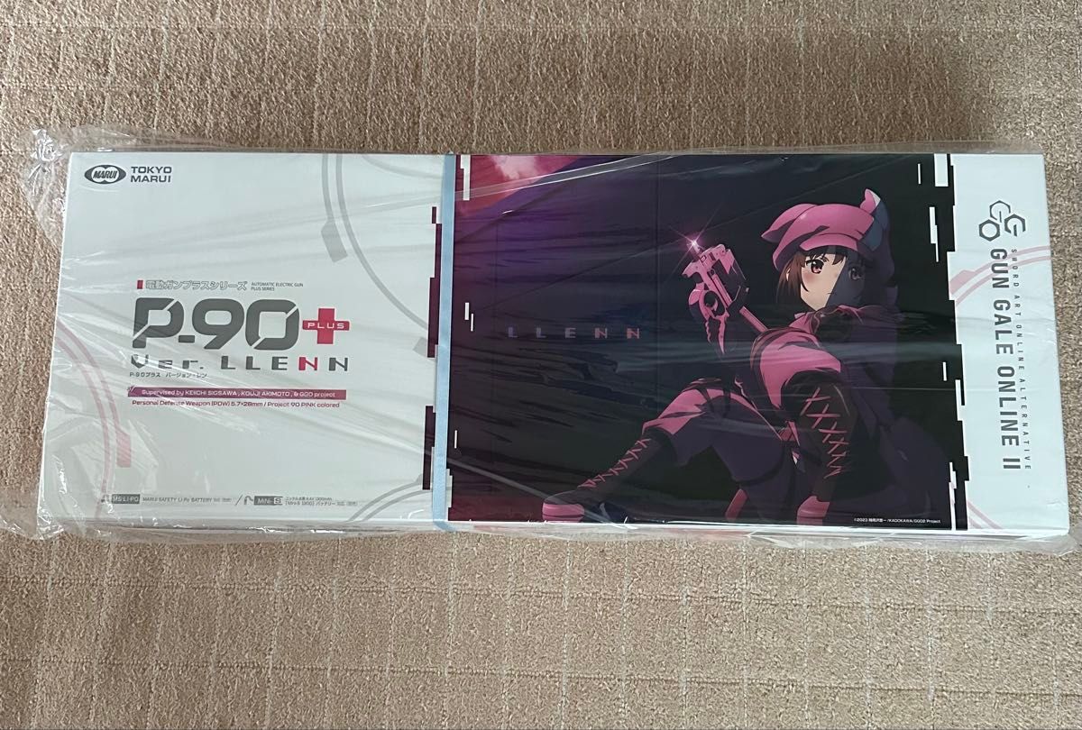東京マルイ P90プラス レン (新品未開封)+ 販促ポスター(非売品)木製額付 東京マルイ P90プラス レン (新品未開封)+ 販促ポスター