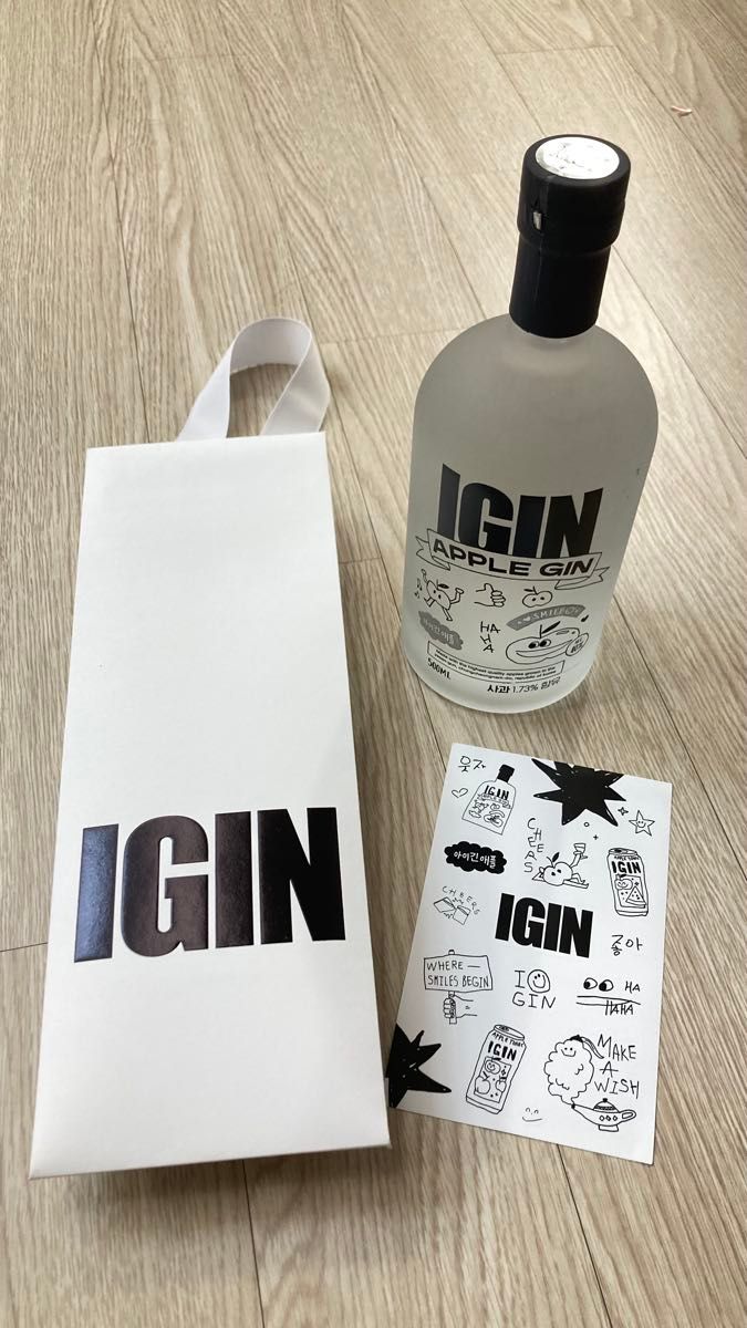 BTS ジン IGIN アップルジン 500ml ショッパー ステッカー付 BTS ジン IGIN アップルジン 500ml ショッパー ステッカー付