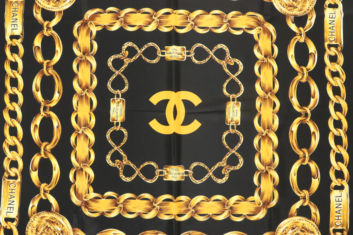CHANEL シャネル スカーフ 大判 ゴールド チェーン ココマーク CHANEL シャネル スカーフ 大判 ゴールド チェーン ココマーク
