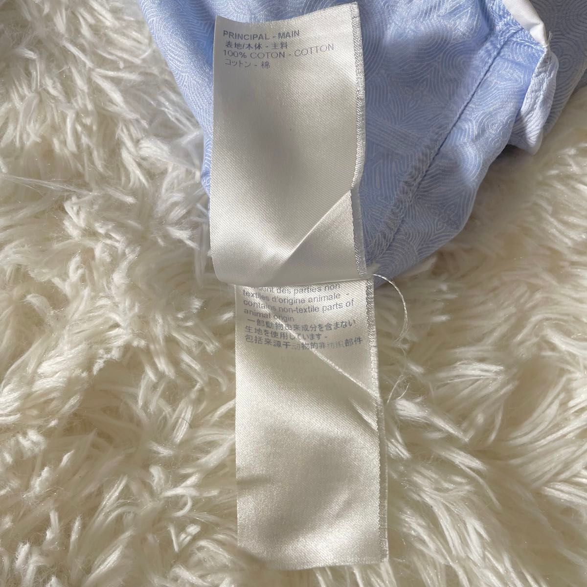 極美品 LOUIS VUITTON ルイヴィトン Yシャツ モノグラム LV 総柄 極美品 LOUIS VUITTON ルイヴィトン Yシャツ モノグラム LV 総柄