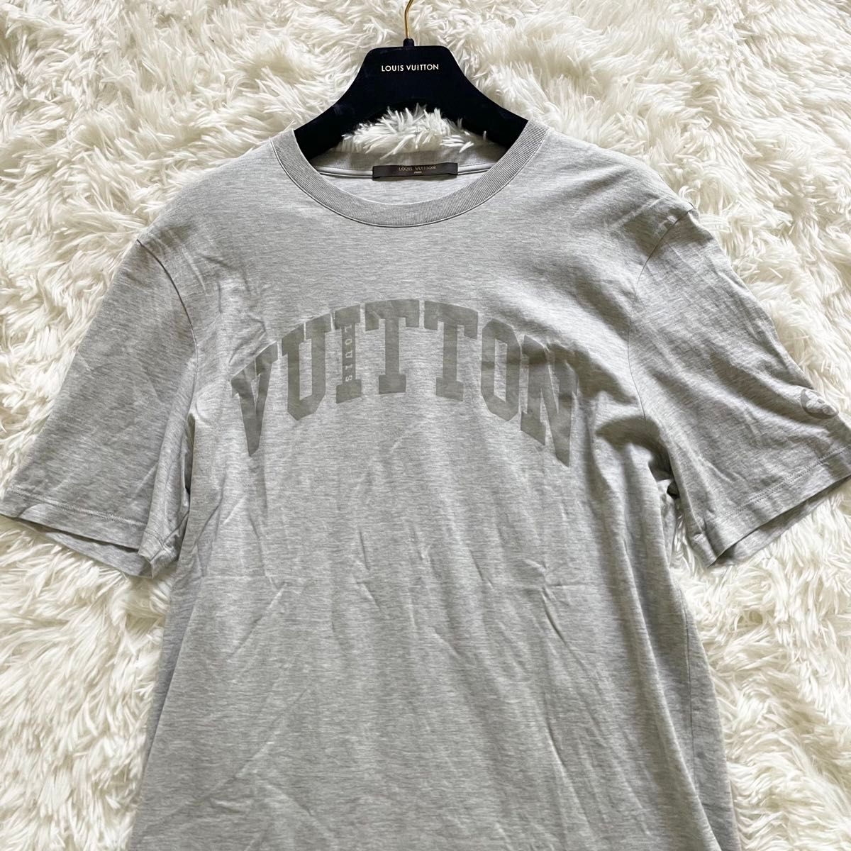 美品 LOUIS VUITTON ルイヴィトン Tシャツ ロゴ グレー サイズS 美品 LOUIS VUITTON ルイヴィトン Tシャツ ロゴ グレー サイズS