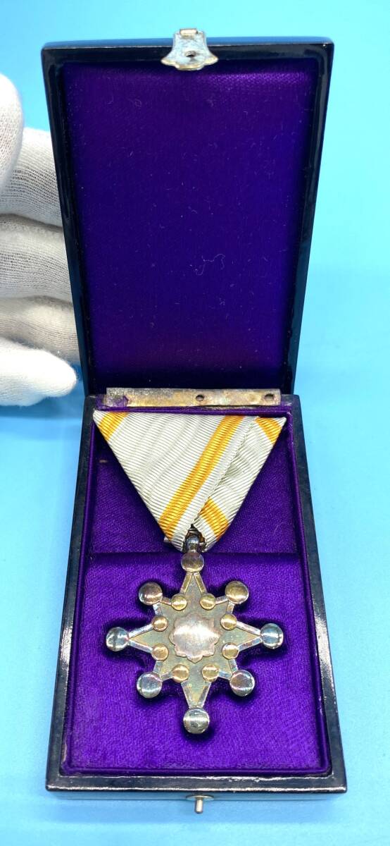 12416Z】中古・長期保管品 勲七等 瑞宝章 7等 星形 勲章 徽章 12416Z】中古・長期保管品 勲七等 瑞宝章 7等 星形 勲章 徽章