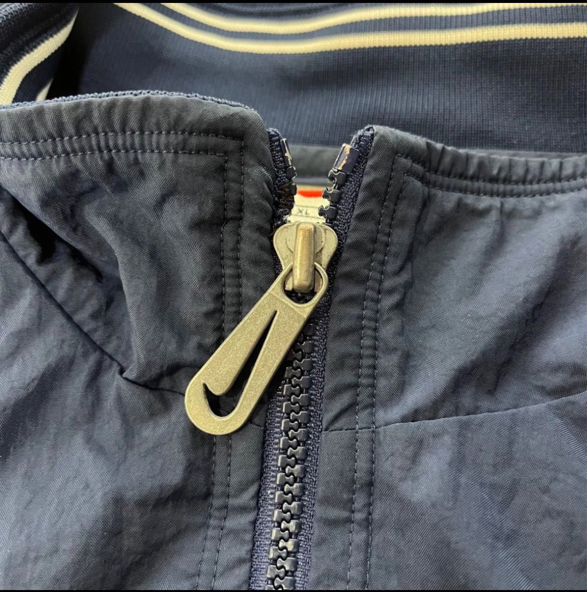 NIKE ナイキ ハーフジップ 両面刺繍ロゴ ナイロンジャケット 90s NIKE ナイキ ハーフジップ 両面刺繍ロゴ ナイロンジャケット 90s