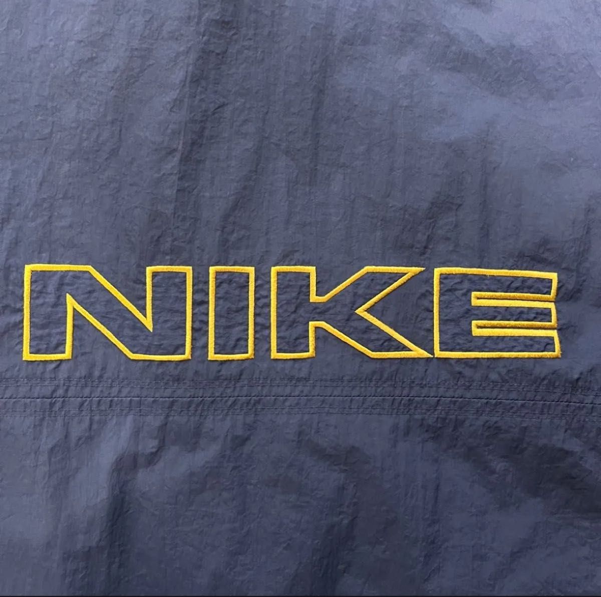 NIKE ナイキ ハーフジップ 両面刺繍ロゴ ナイロンジャケット 90s NIKE ナイキ ハーフジップ 両面刺繍ロゴ ナイロンジャケット 90s