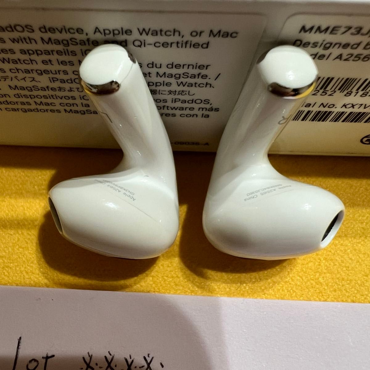 Apple AirPods 第3世代 MME73J/A MagSafe充電ケース (3rd Apple AirPods 第3世代 MME73J/A MagSafe充電ケース (3rd