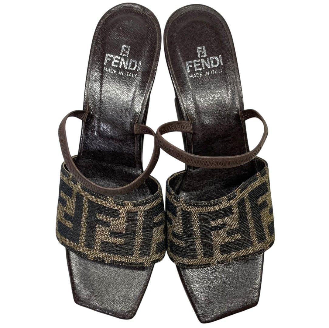 FENDI フェンディ サンダル ズッカ ズッカ柄 ブラウン ヒール 35 FENDI フェンディ サンダル ズッカ ズッカ柄 ブラウン ヒール 35