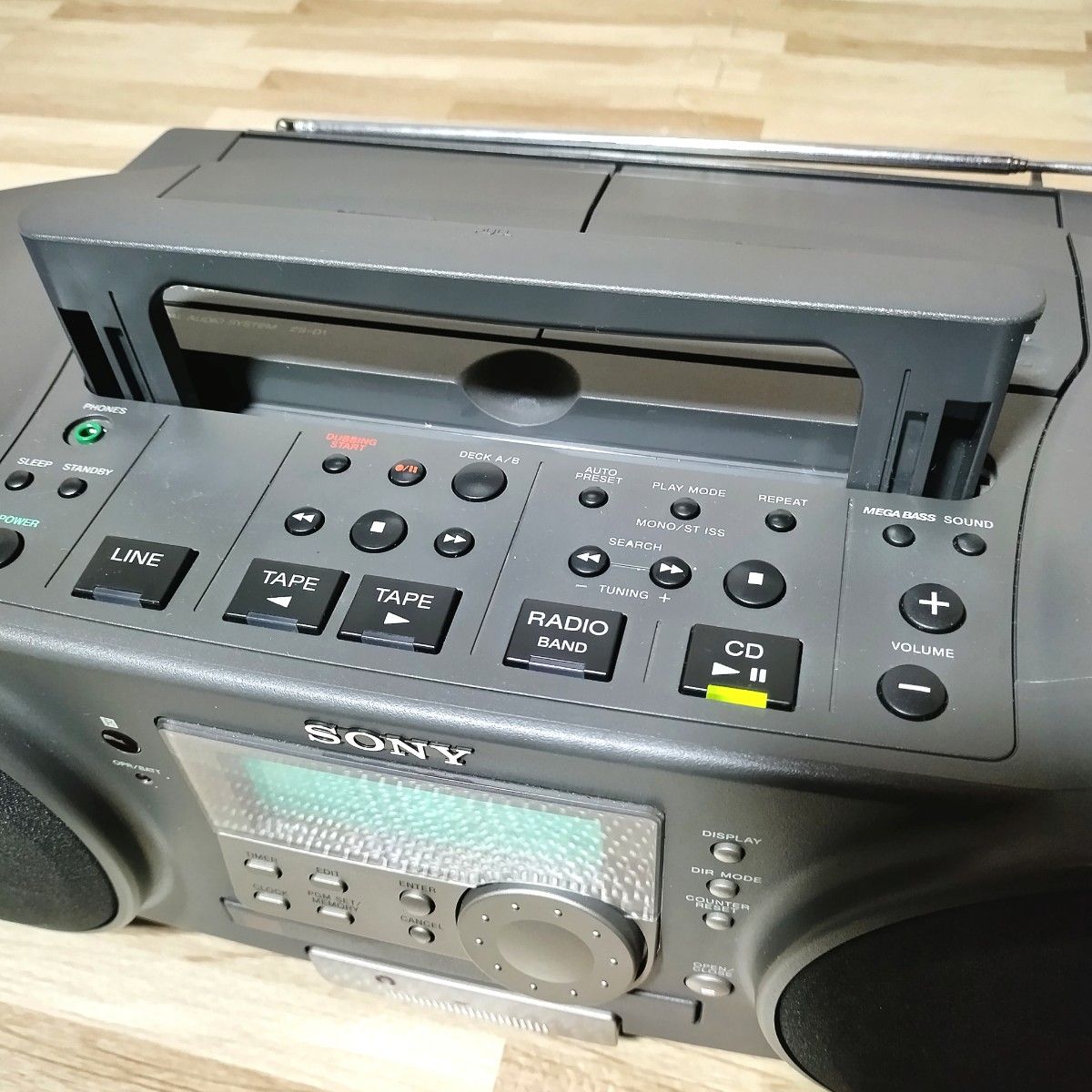 ジャンク品】 SONY ZS-D1 CDラジカセ ソニー 中古品 故障品 ジャンク品】 SONY ZS-D1 CDラジカセ ソニー 中古品 故障品
