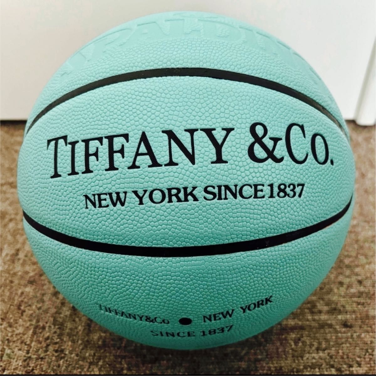 Tiffany&Co バスケットボール SPALDING バスケットボール7号 Tiffany&Co バスケットボール SPALDING バスケットボール7号