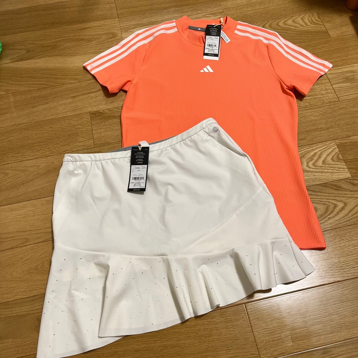 アディダスゴルフ L 新品 セットアップ 春夏 モックネックシャツ アディダスゴルフ L 新品 セットアップ 春夏 モックネックシャツ