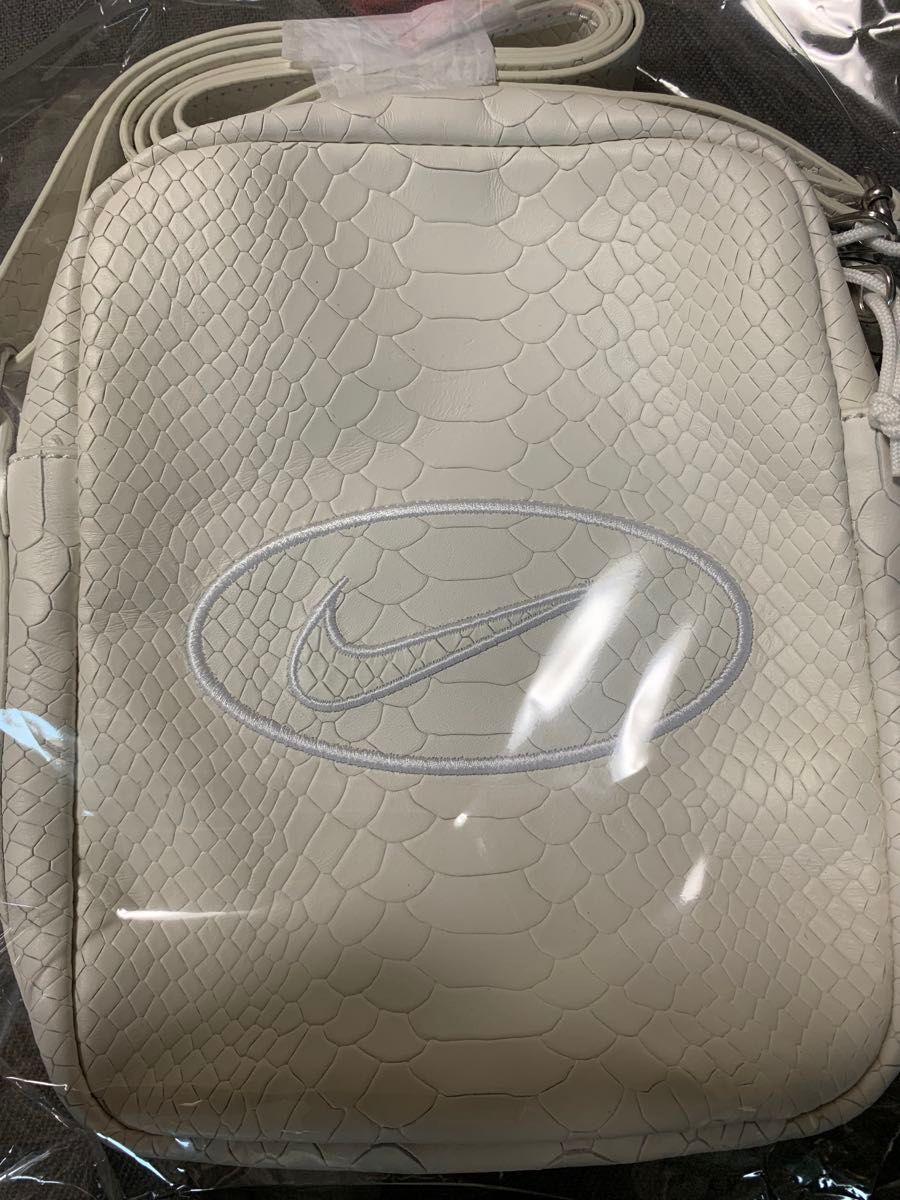 WHITE SUPREME NIKE LEATHER SHOULDER BAG|Yahoo!フリマ(旧 WHITE SUPREME NIKE LEATHER SHOULDER BAG|Yahoo!フリマ(旧