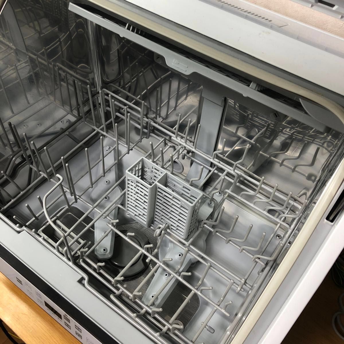 AQUA アクア ADW-GM-2 食洗機 送風乾燥機能付き 2019年製|Yahoo AQUA アクア ADW-GM-2 食洗機 送風乾燥機能付き 2019年製|Yahoo