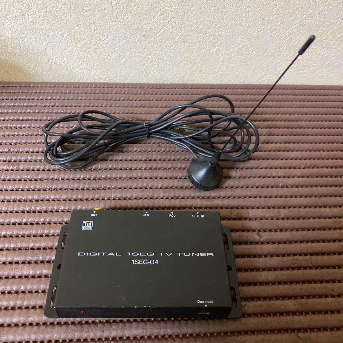 ミラリード　DIGITAL 1SEG TV TUNER MODEL/1SEG-04 DC12/24V 動作未確認　ジャンク　送料無料_画像1