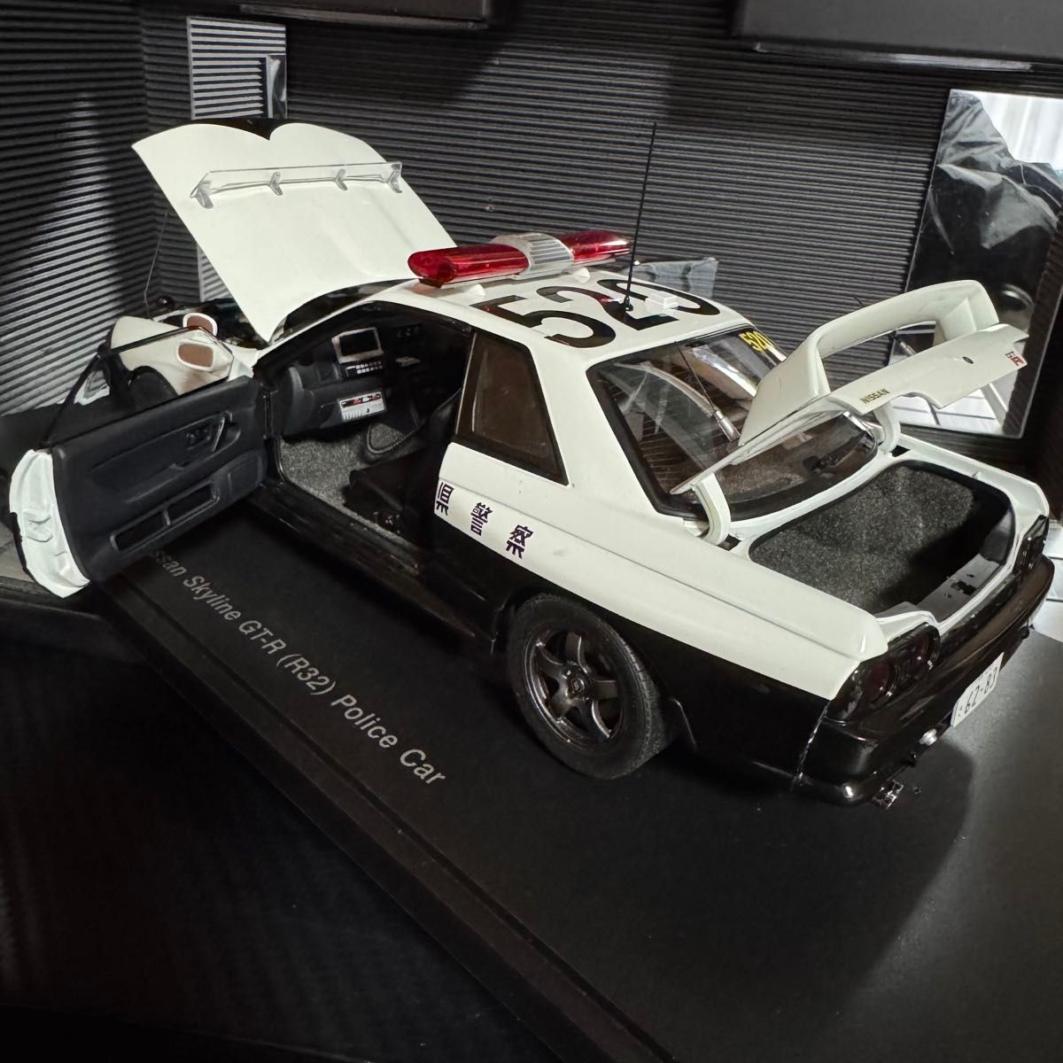 絶版未展示品 オートアート 1/18 スカイライン GT-R R32 神奈川 絶版未展示品 オートアート 1/18 スカイライン GT-R R32 神奈川