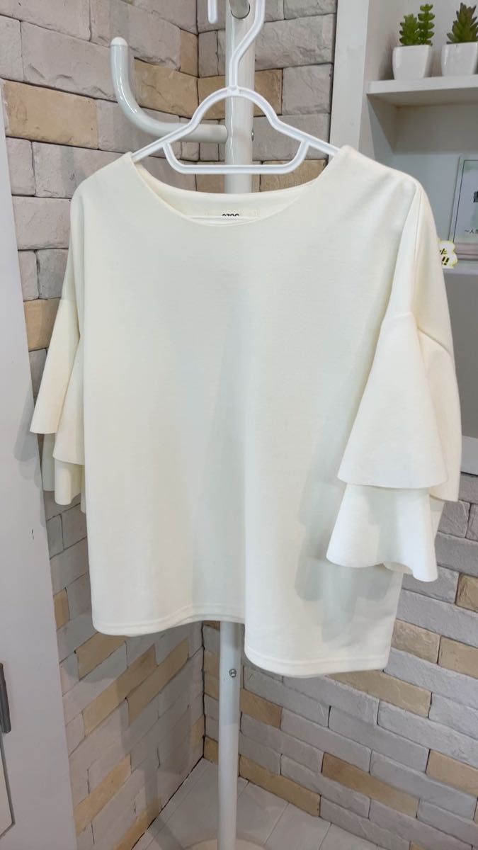 カットソー長袖 カットソー白 トップス白 トップス長袖 パフスリーブ トップス上品 トップス婚活 カットソー上品 カットソー未使用
