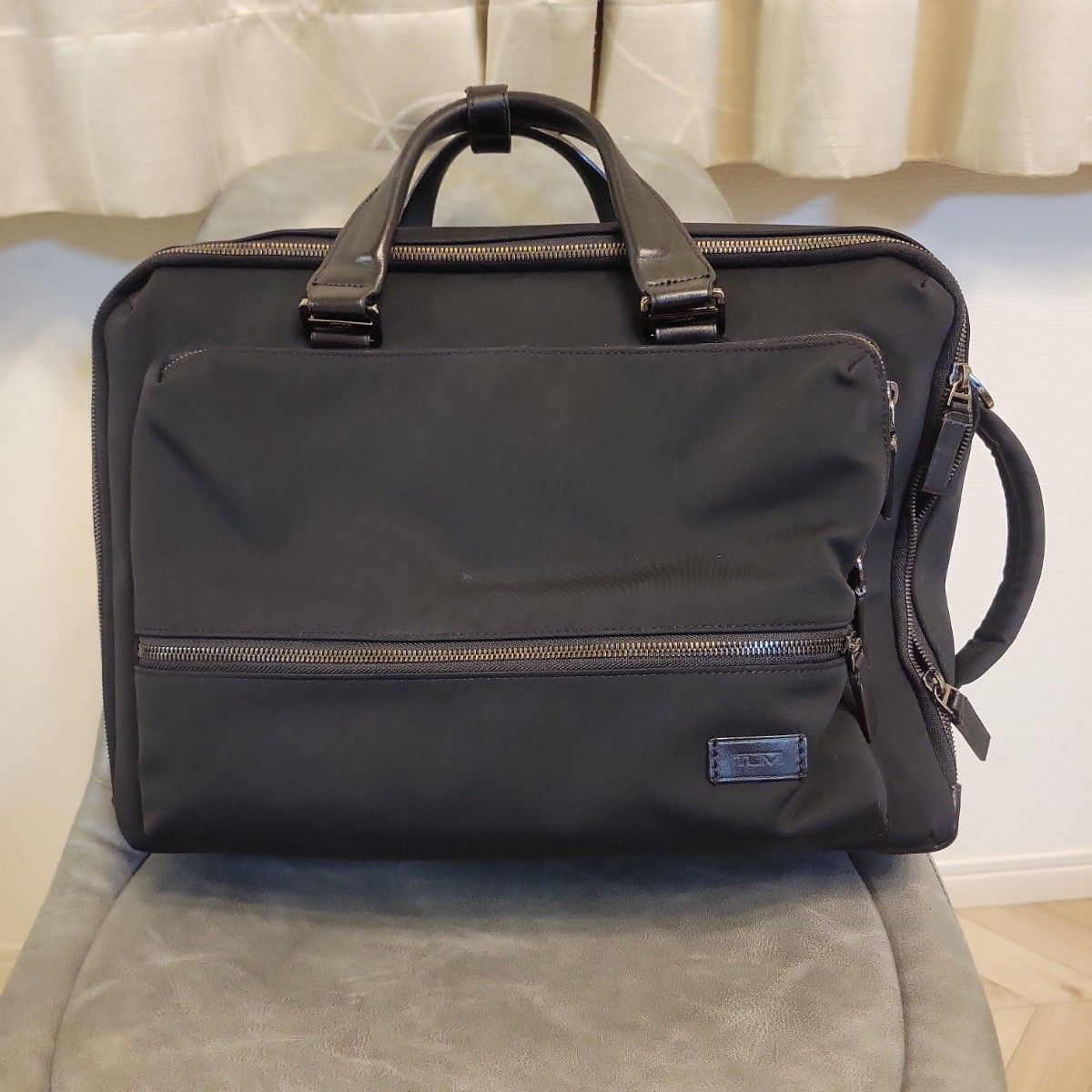 TUMI ビジネスバッグ リュック 3way|Yahoo!フリマ(旧PayPay TUMI ビジネスバッグ リュック 3way|Yahoo!フリマ(旧PayPay