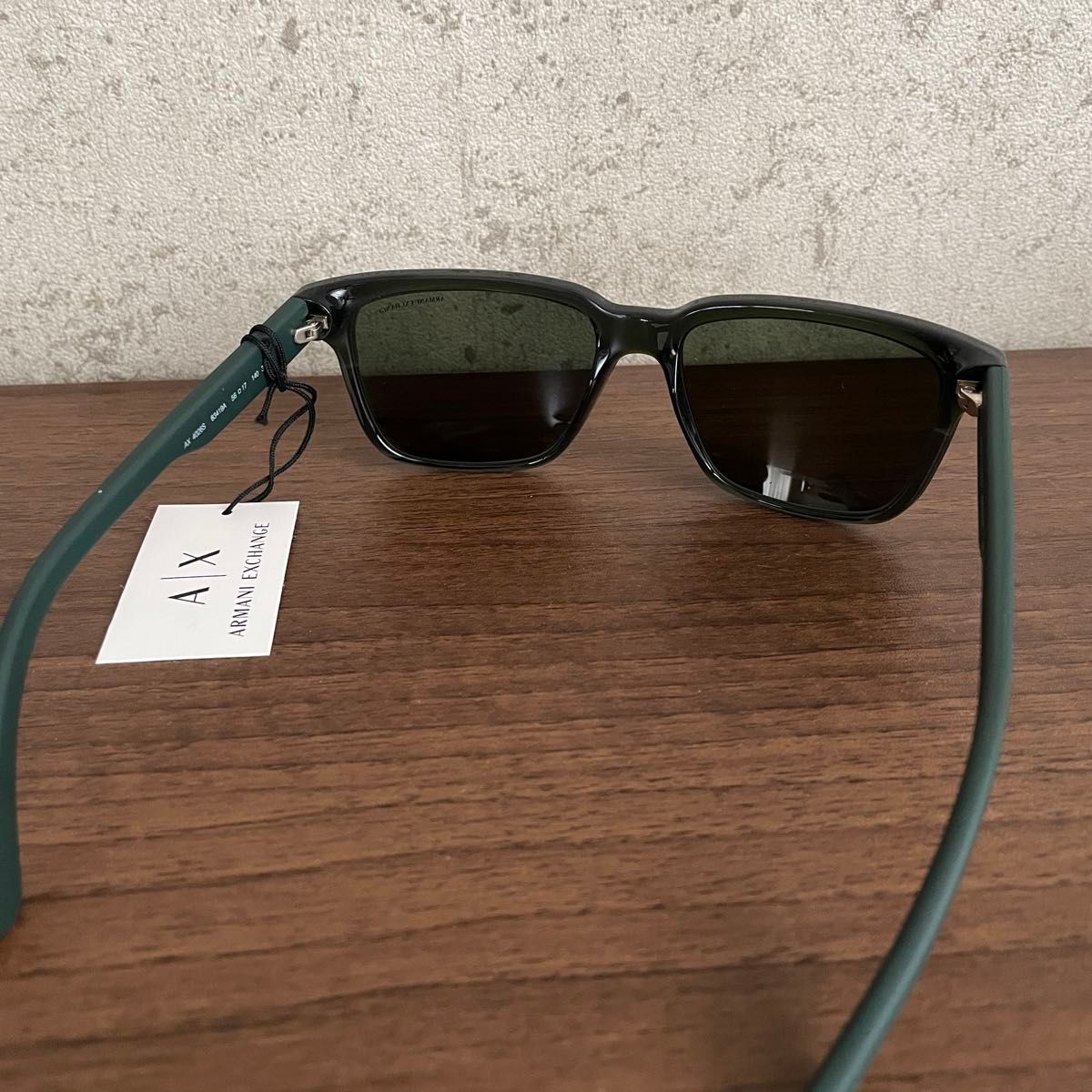 新品 ARMANI EXCHANGE アルマーニエクスチェンジ サングラス 新品 ARMANI EXCHANGE アルマーニエクスチェンジ サングラス