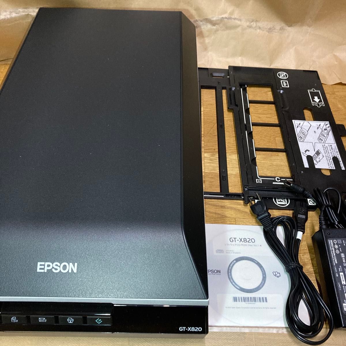 EPSON GT-X820 フィルムスキャナー フィルムホルダー付属 動作 EPSON GT-X820 フィルムスキャナー フィルムホルダー付属 動作