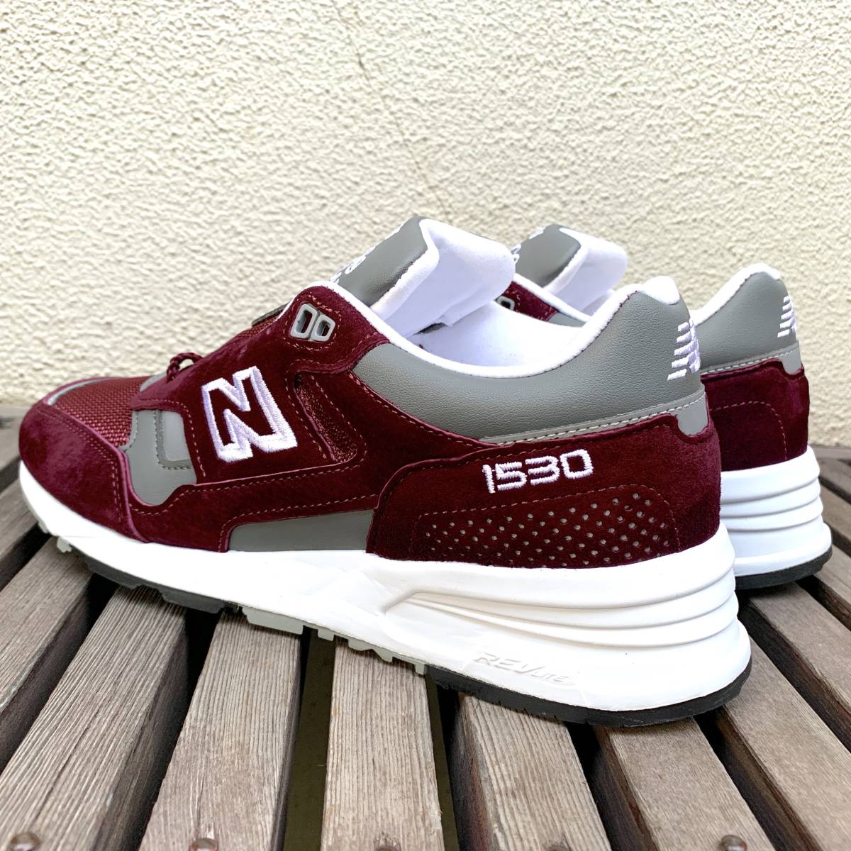 展開店舗限定 UK製 NEW BALANCE M1530BUR BURGUNDY US8.5D 26.5cm M1500 30th記念 スエード 新品 イギリス英国製 バーガンディ×グレー_画像5