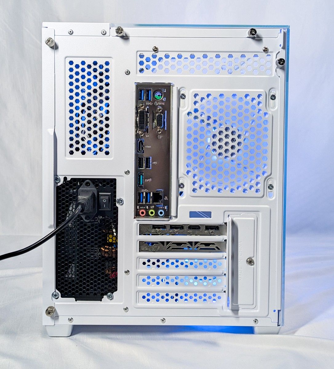 ゲーミングPC Ryzen7 5700X / RX7600 32GB 512GB Win11認証済み ゲーミングPC Ryzen7 5700X / RX7600 32GB 512GB Win11認証済み