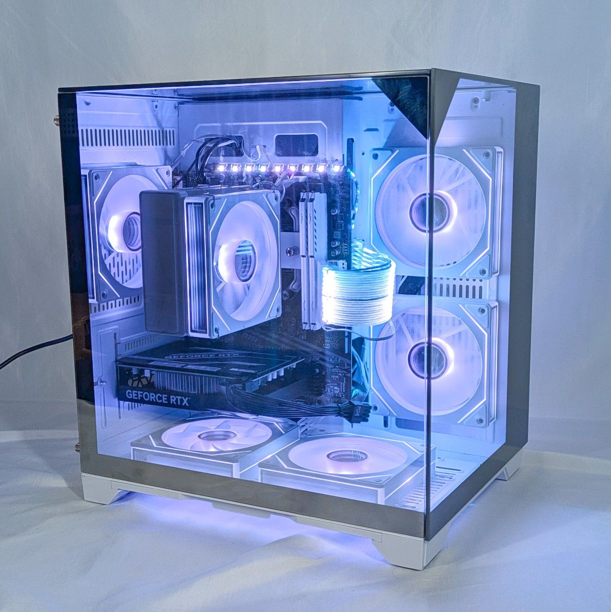 ゲーミングPC Ryzen7 5700X / RTX4060 32GB 1TB Win11認証済み ゲーミングPC Ryzen7 5700X / RTX4060 32GB 1TB Win11認証済み