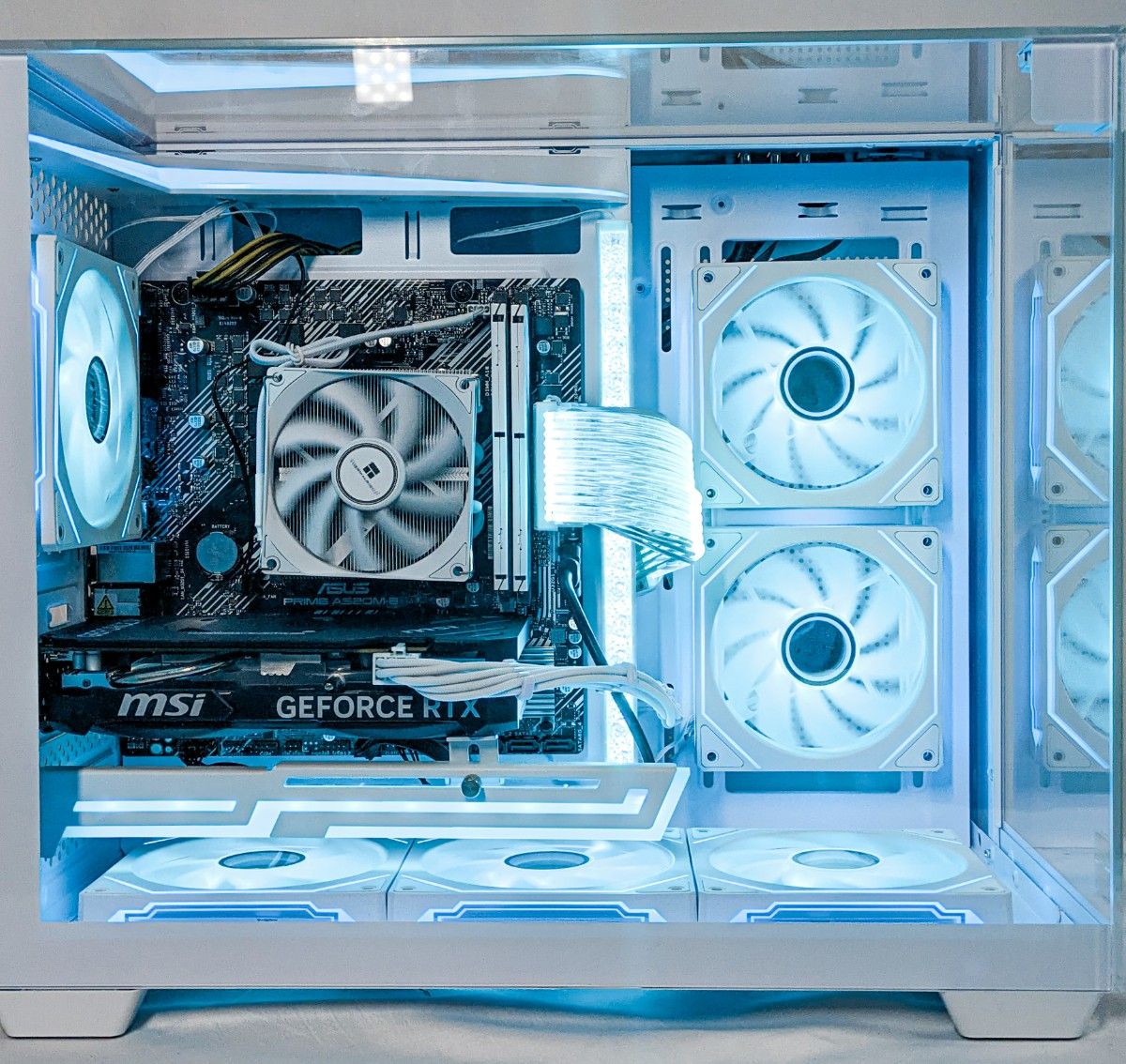 ゲーミングPC Ryzen7 5700X / RTX4060 32GB 1TB Win11認証済み ゲーミングPC Ryzen7 5700X / RTX4060 32GB 1TB Win11認証済み