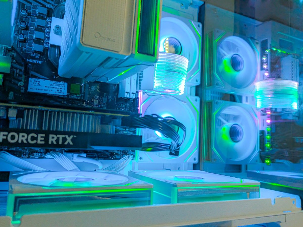 ゲーミングPC Ryzen7 5700X / RTX4060 32GB 1TB Win11認証済み ゲーミングPC Ryzen7 5700X / RTX4060 32GB 1TB Win11認証済み