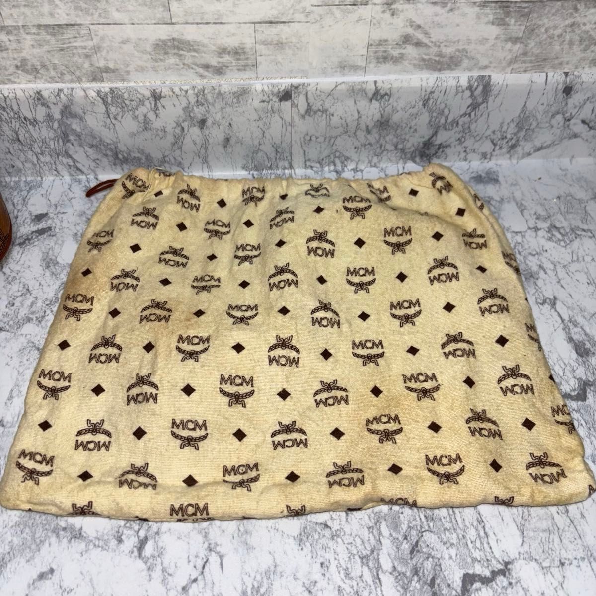 MCM エムシーエム ショルダーバッグ トートバッグ 巾着 バケツ型 MCM エムシーエム ショルダーバッグ トートバッグ 巾着 バケツ型