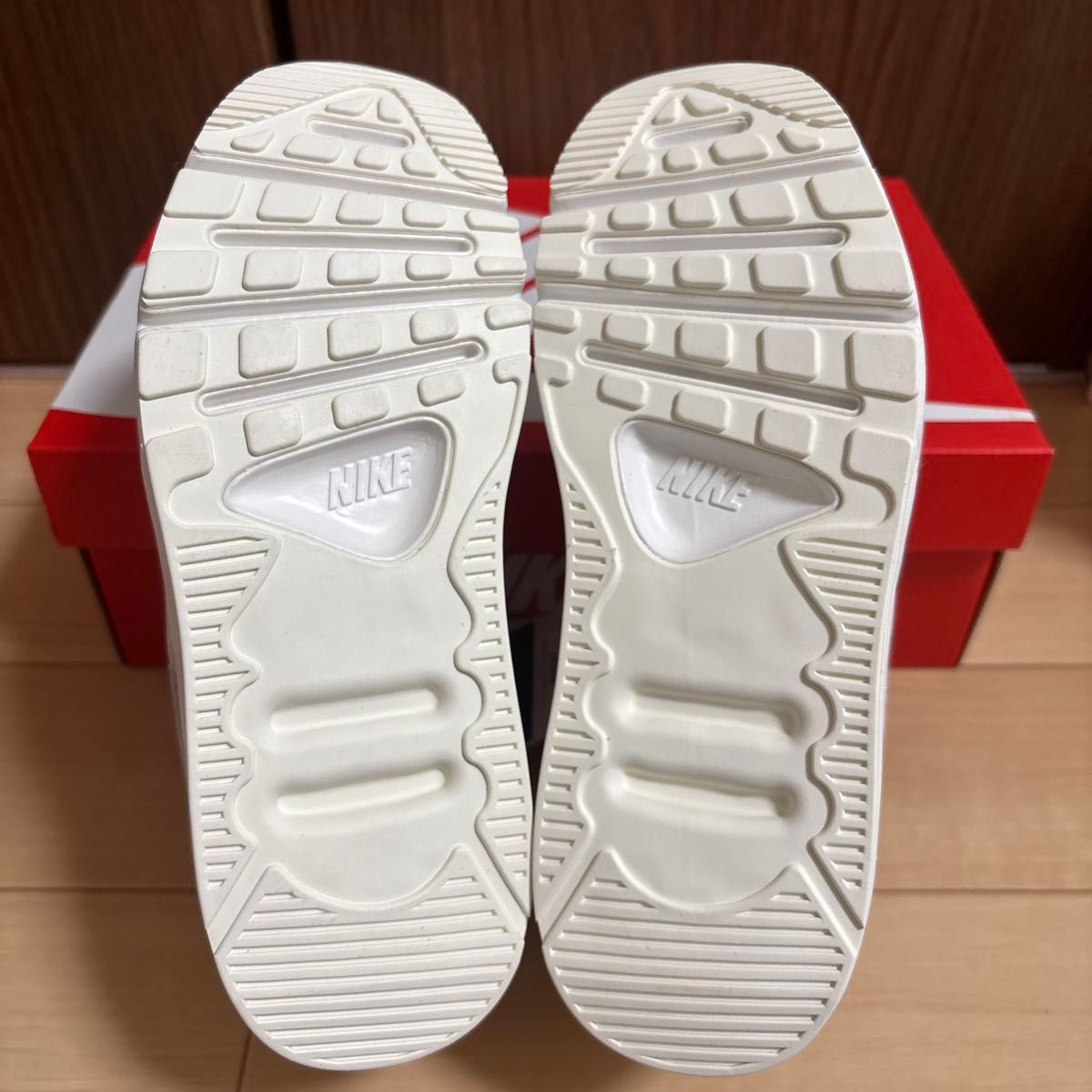 ナイキ エアマックス 90 LV8 SE 厚底 HV4367-025|Yahoo!フリマ ナイキ エアマックス 90 LV8 SE 厚底 HV4367-025|Yahoo!フリマ