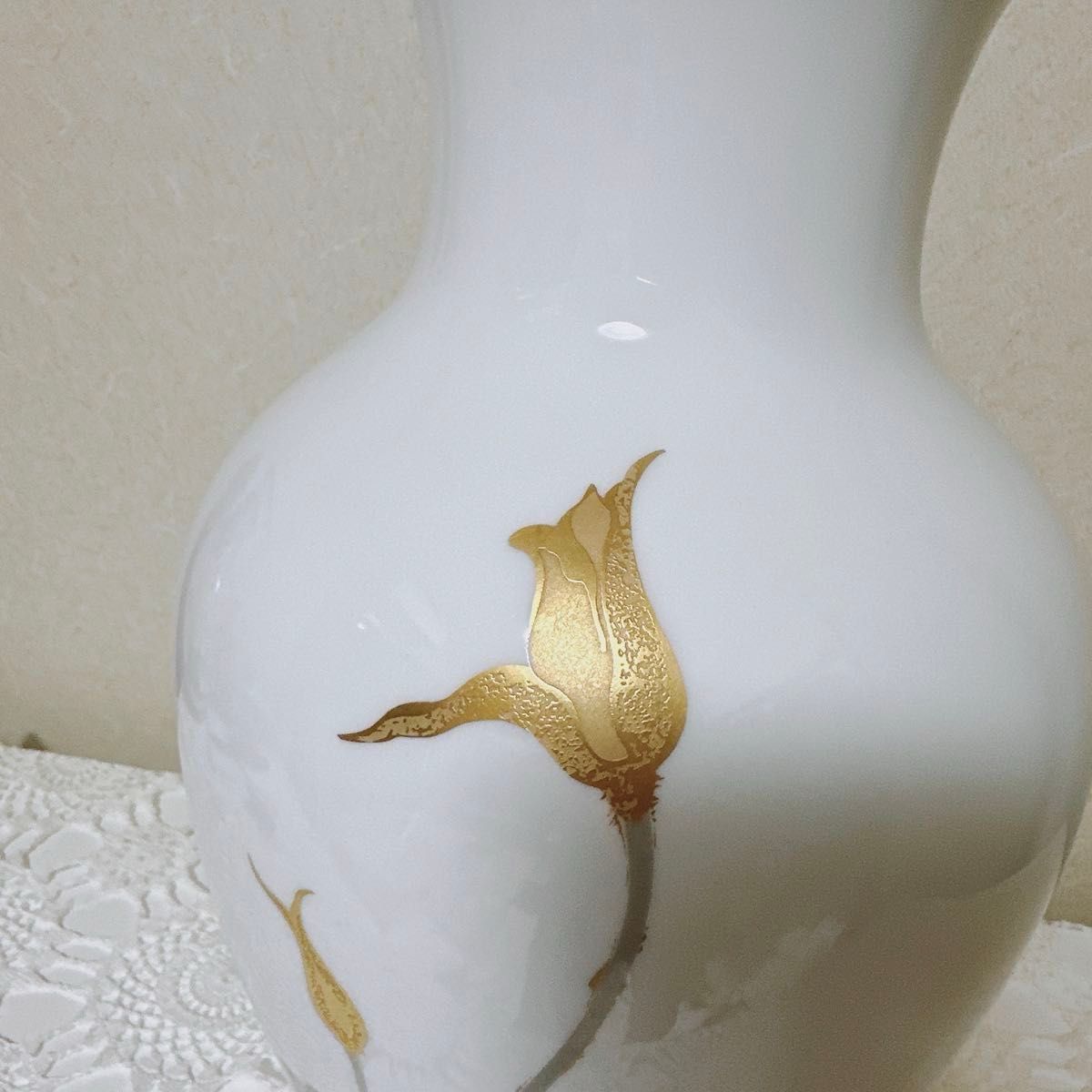 1766/OKURA 大倉陶園 花瓶 金蝕薔薇 バラ 金彩 高さ35cm 花器 1766/OKURA 大倉陶園 花瓶 金蝕薔薇 バラ 金彩 高さ35cm 花器