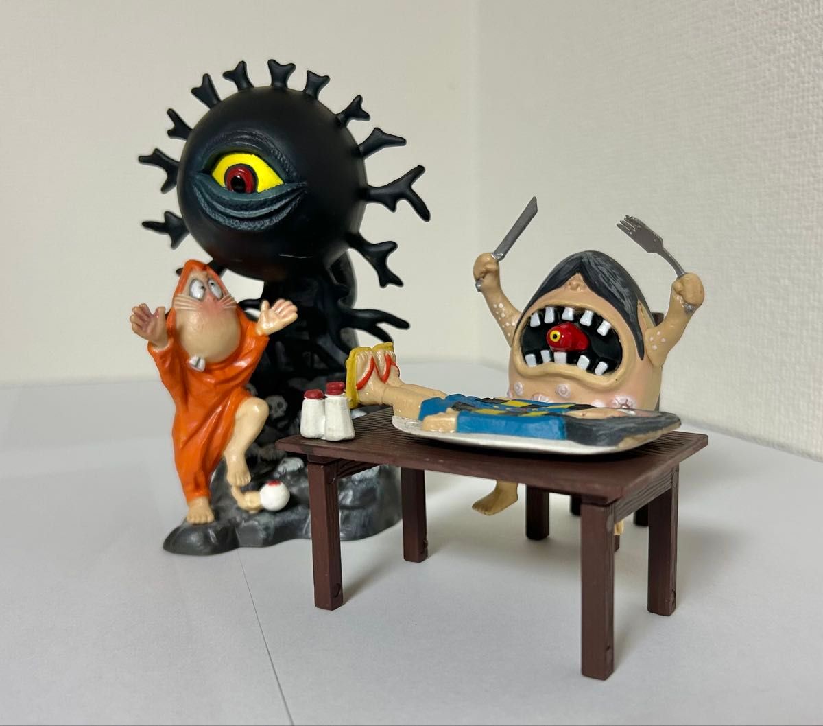 ゲゲゲの鬼太郎】妖怪危機一髪 水木しげるの妖怪シリーズ 2種 ゲゲゲの鬼太郎】妖怪危機一髪 水木しげるの妖怪シリーズ 2種