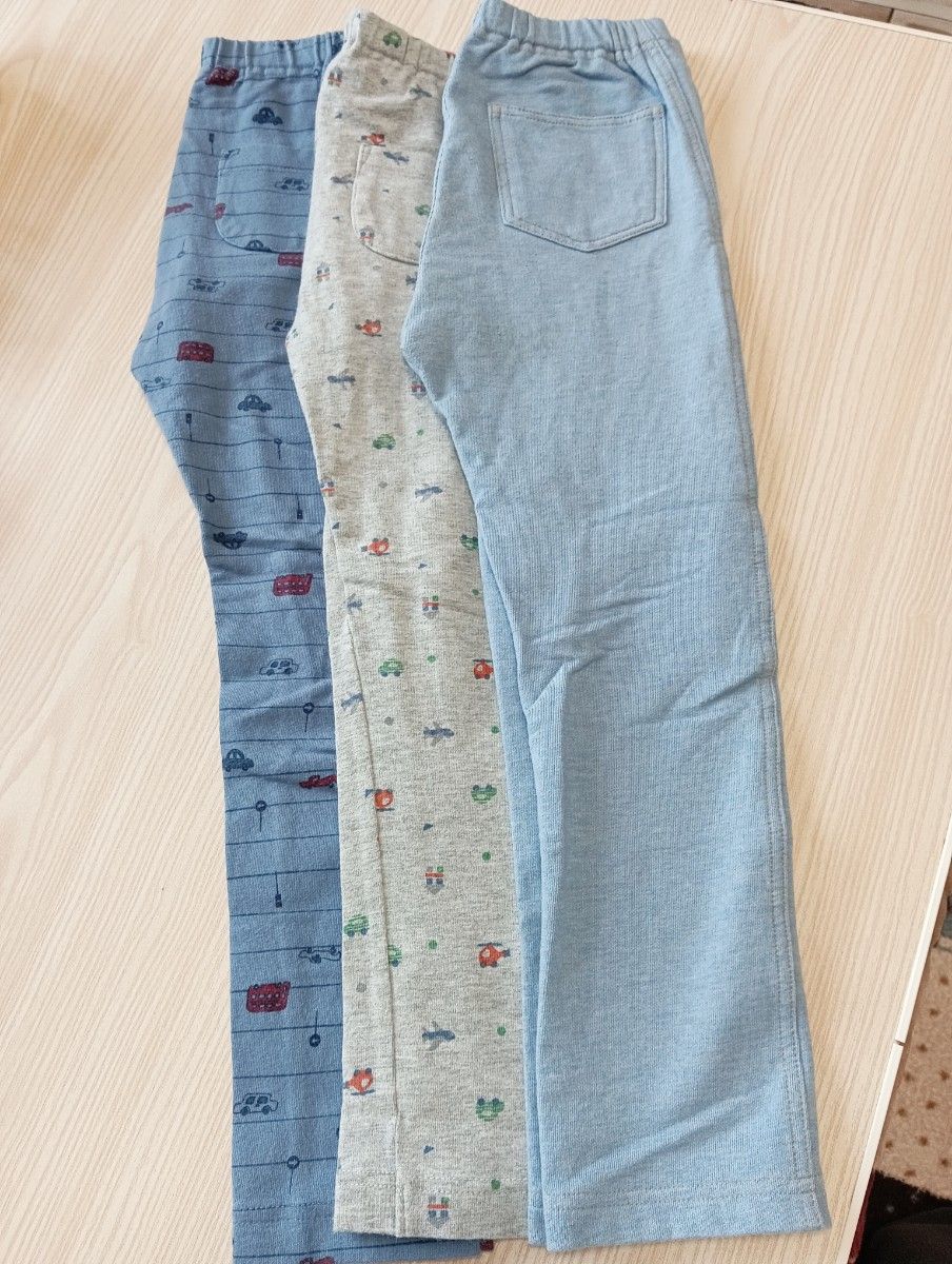 UNIQLOレギンス110cm 3枚セット|Yahoo!フリマ(旧PayPayフリマ) UNIQLOレギンス110cm 3枚セット|Yahoo!フリマ(旧PayPayフリマ)