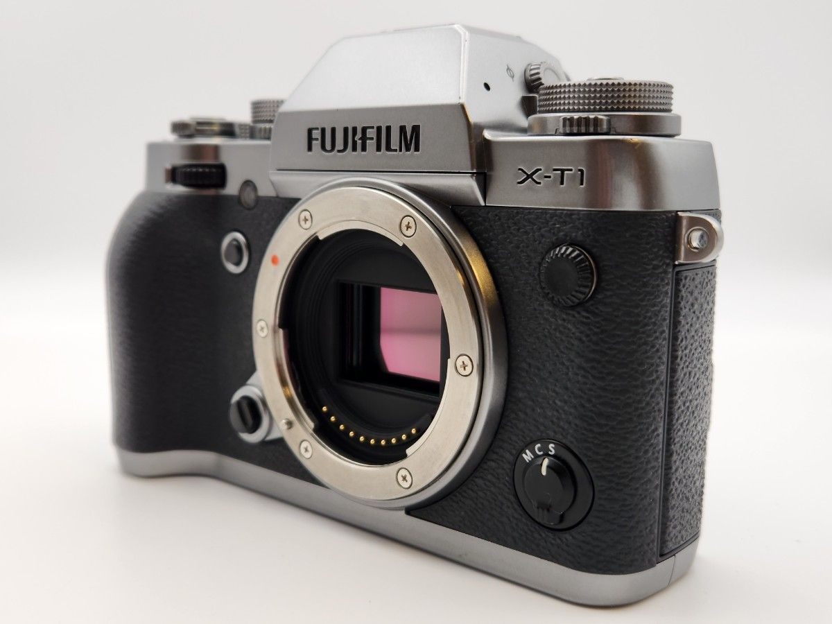 美品 FUJIFILM 富士フイルム X-T1 Graphite Silver Edition 美品 FUJIFILM 富士フイルム X-T1 Graphite Silver Edition