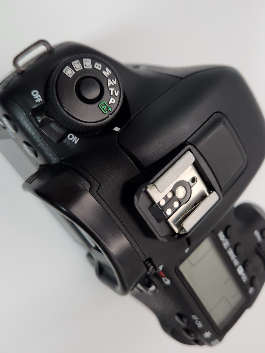 美品 CANON デジタル一眼レフカメラ EOS 7D MARK II ボディ 美品 CANON デジタル一眼レフカメラ EOS 7D MARK II ボディ