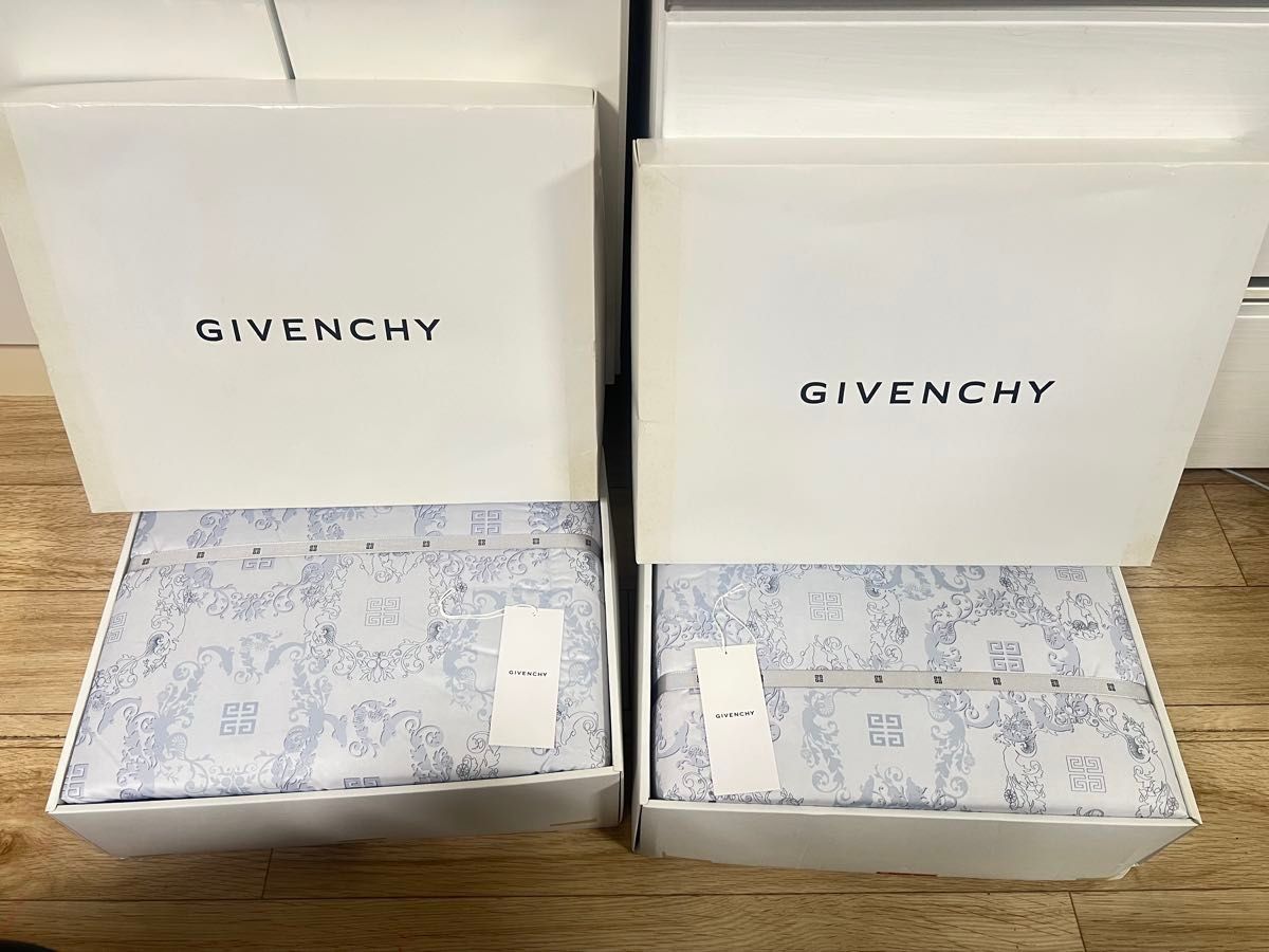冬ギフト  未使用品】ジバンシー GIVENCHY 洗える羽毛肌掛ふとん 150×210cm 布団・毛布