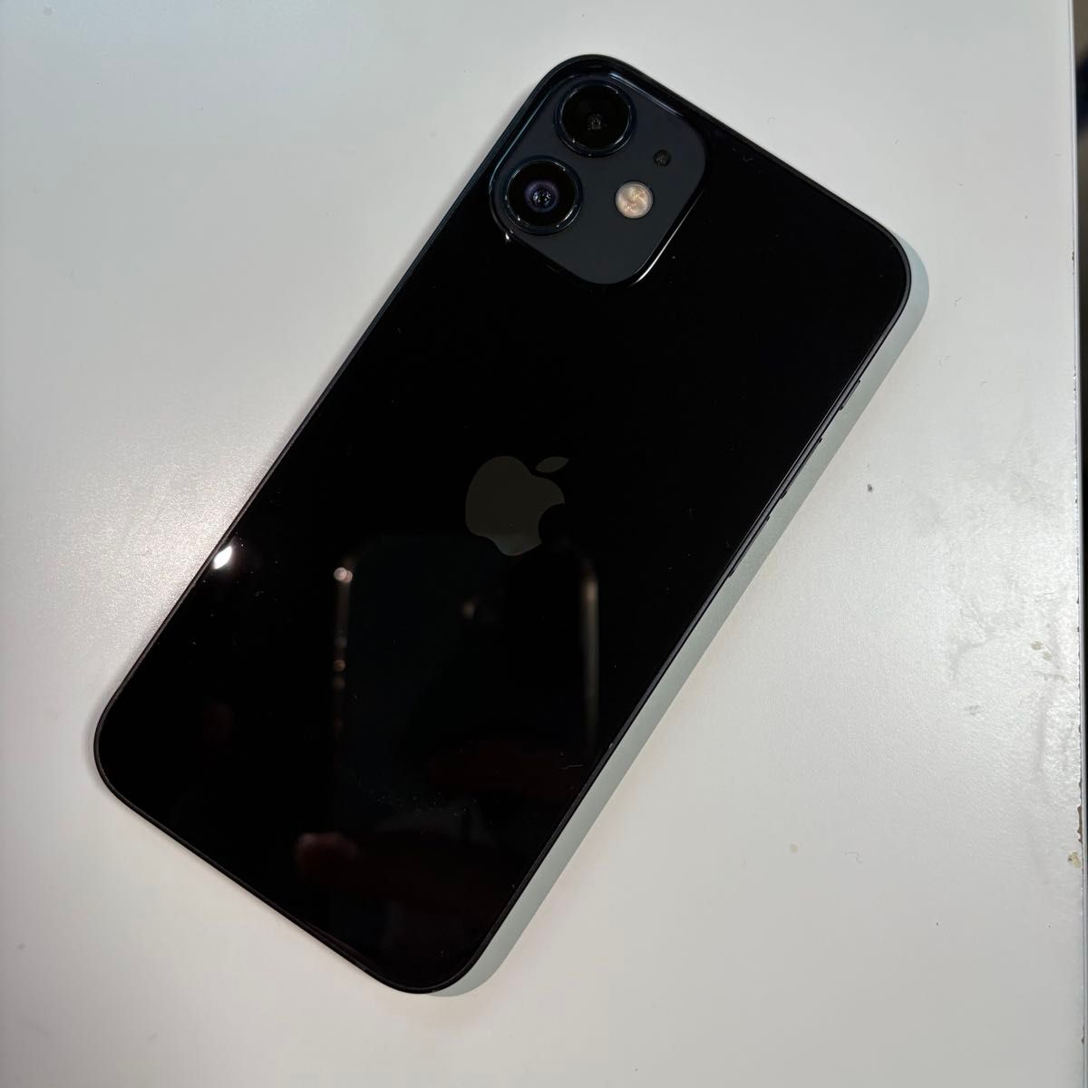 ② iPhone 12 mini 64GB ブラック ドコモ SIMロック解除済み ② iPhone 12 mini 64GB ブラック ドコモ SIMロック解除済み