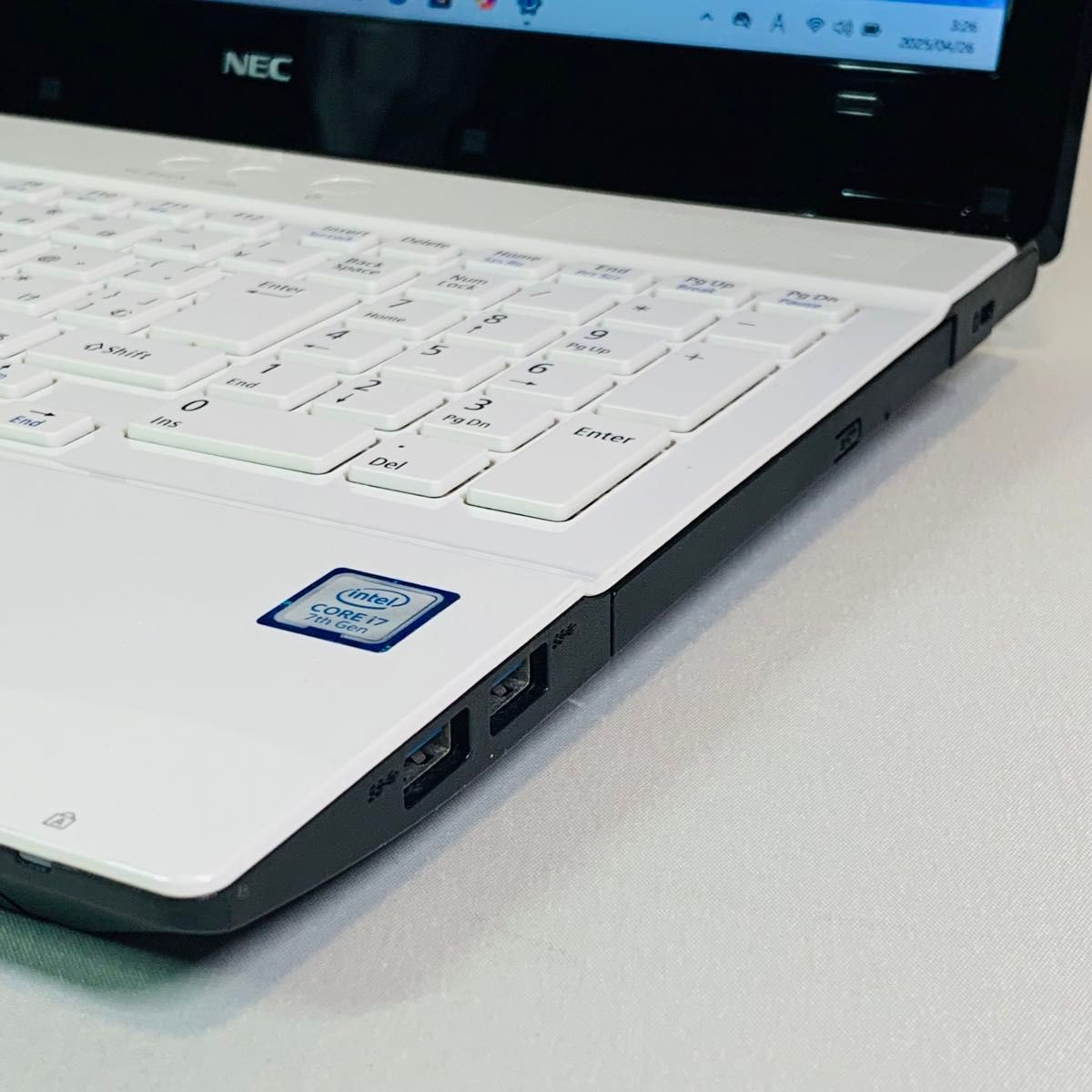 Core i7/新品SSD1TB/メモリ32GB/カメラ/Windows 11/NEC/ホワイト Core i7/新品SSD1TB/メモリ32GB/カメラ/Windows 11/NEC/ホワイト