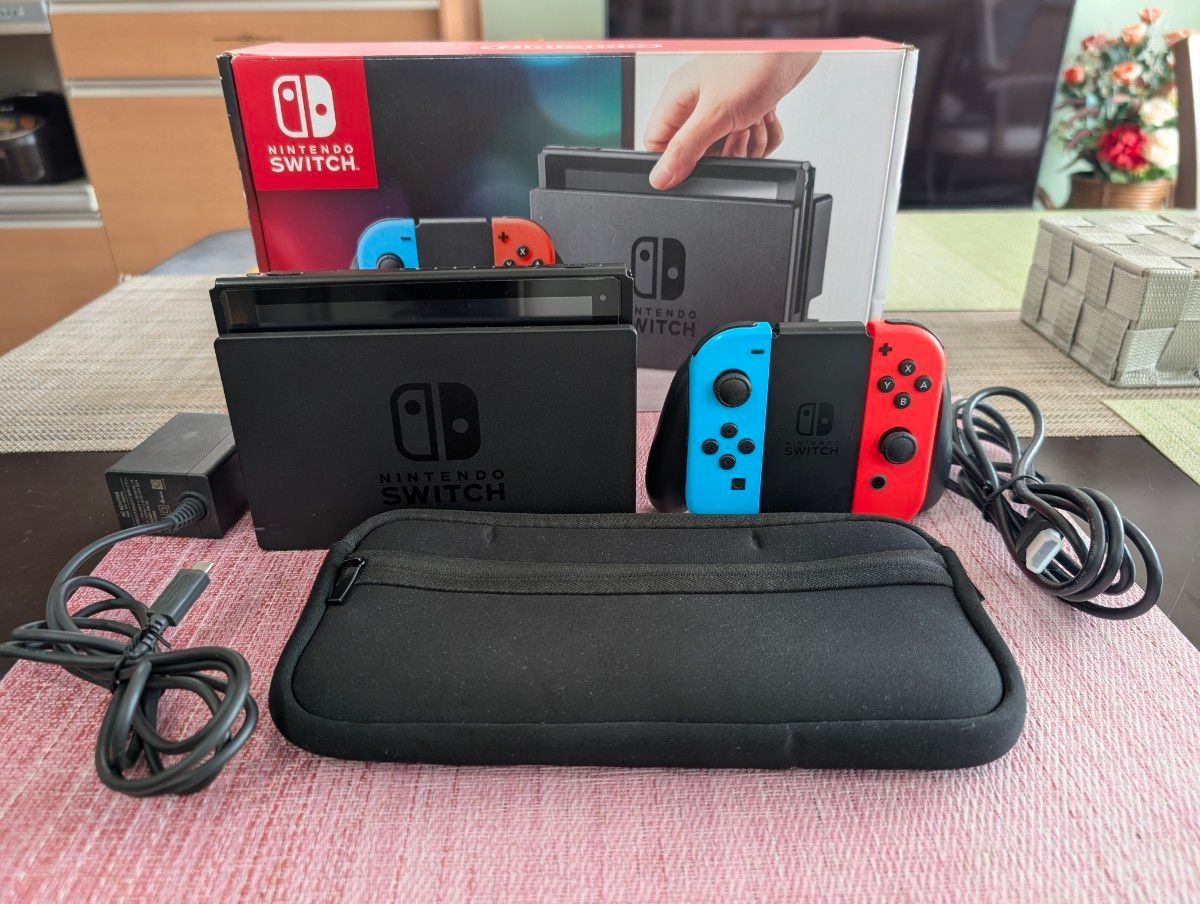 Nintendo Switch 目立った傷や汚れなし Nintendo Switch /任天堂スイッチニンテンドー・目立った傷や